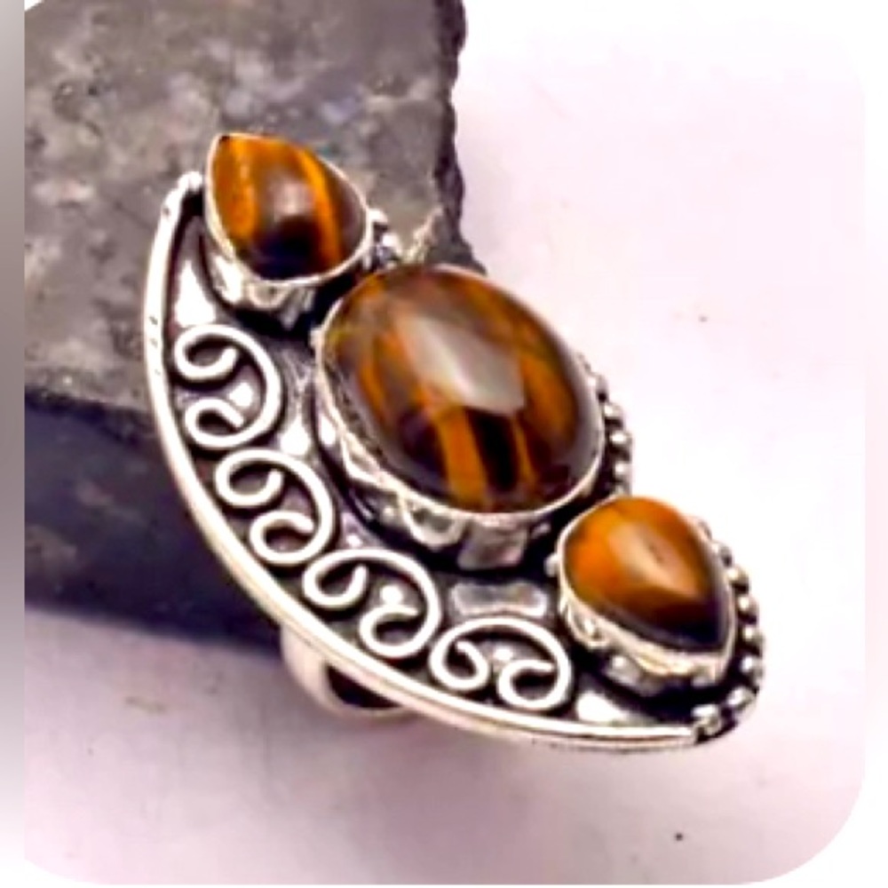Woman’s Tigers eye stone Ring 9 (runs small) .925 sterling silverp Jewerly